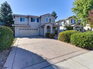 8692 W Wing Dr, Elk Grove, CA 95758