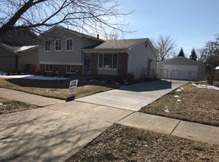 15864 Powell Dr, Clinton Township, MI 48038