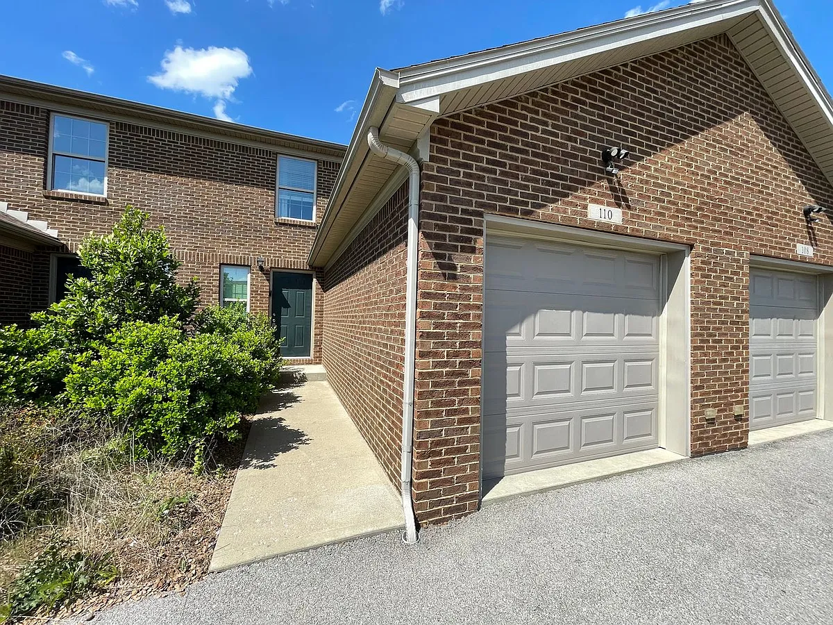 Building Photo - 110 Gray Hawk Dr