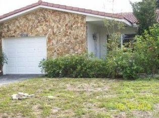 8928 NW 27th St #B, Coral Springs, FL 33065