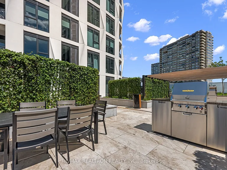 25 Cordova Ave #Penthouse 06 — Photo 40