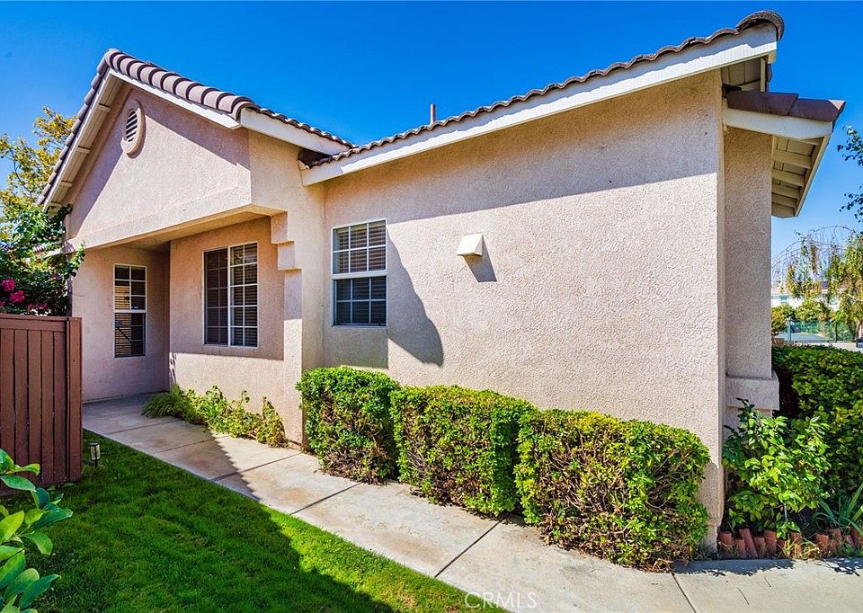 1st image of 736 Camino De Oro