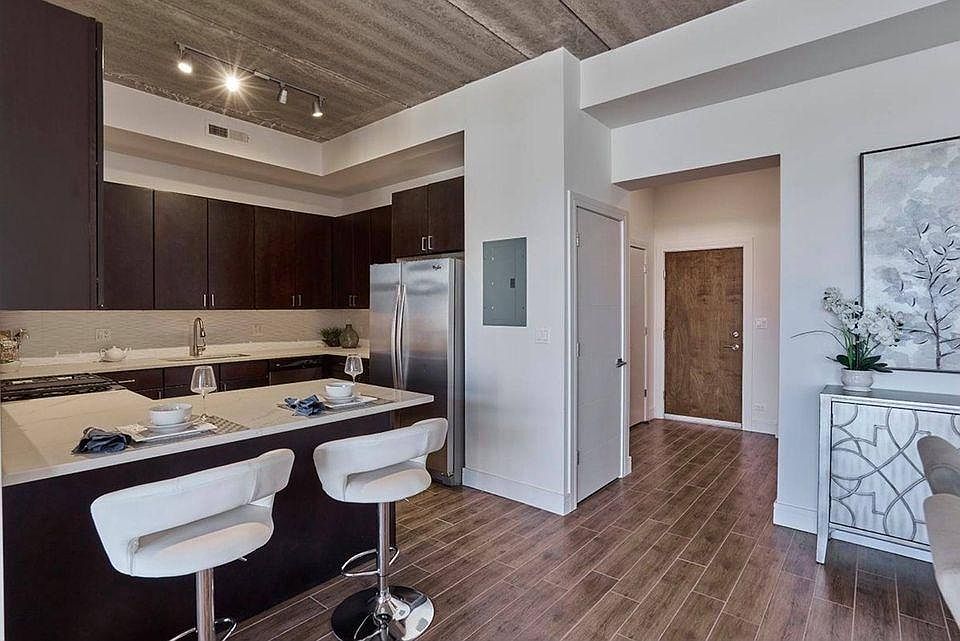 1st image of 2939 N Halsted St #Yvn55f1kk