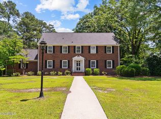 1607 Cambridge Dr, Kinston, NC 28504