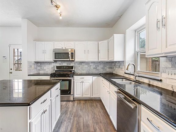 2nd image of 2215 Alexander Ln