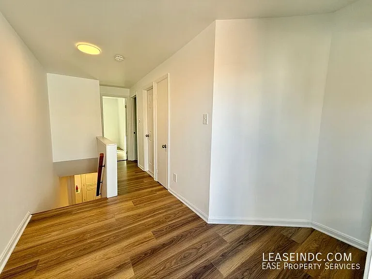 513 N St NW — Photo 25