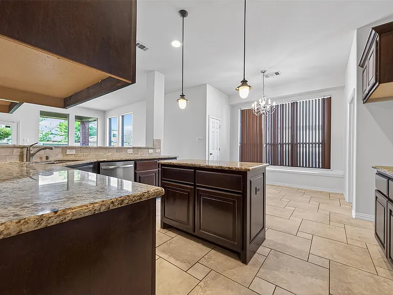 6726 Hathaway Ln — Photo 13