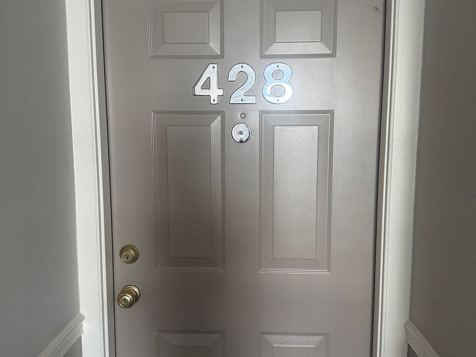 1st image of 428 Lenape Ln