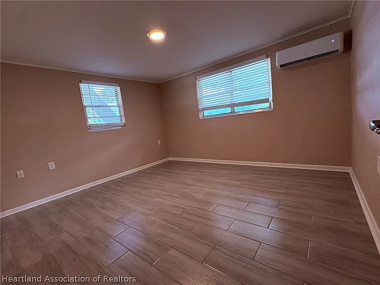 2537 N Priester Rd — Photo 5