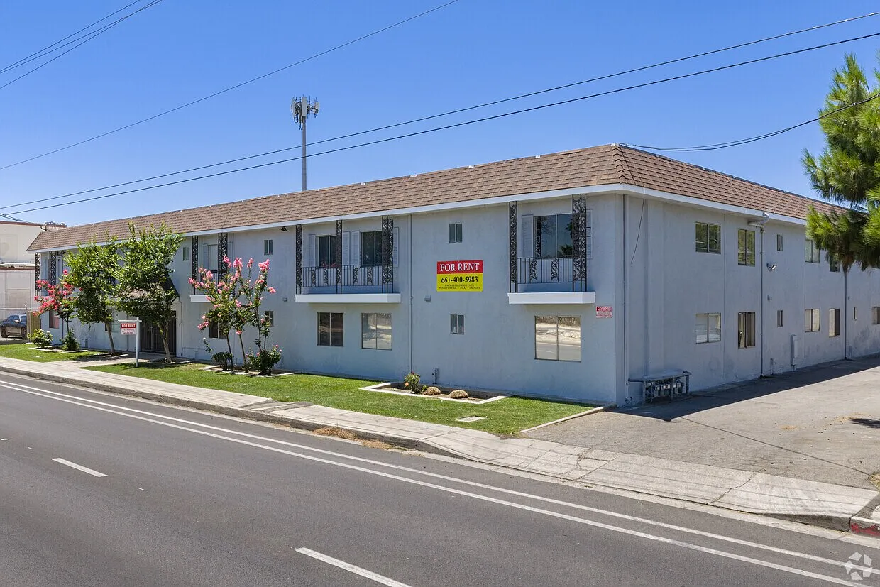 2 bed, $1,149 — Photo 4