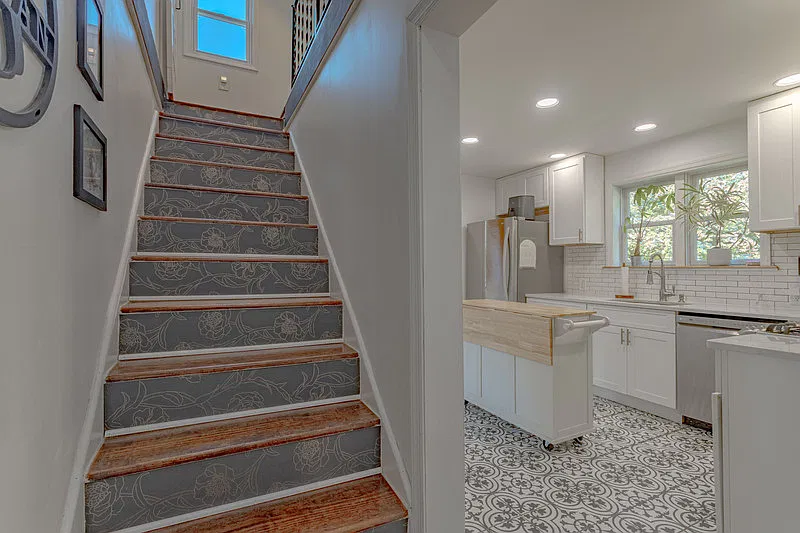 3 bed, 1903 sqft, $3,200 — Photo 3