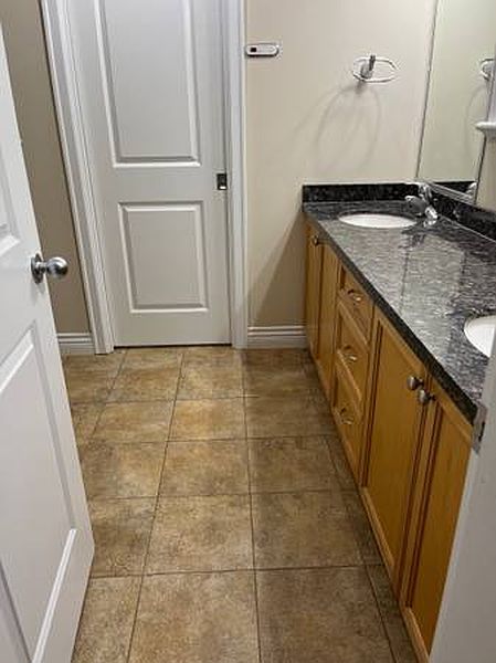 Coquitlam House for rent - 2 Bedrooms — photo 12