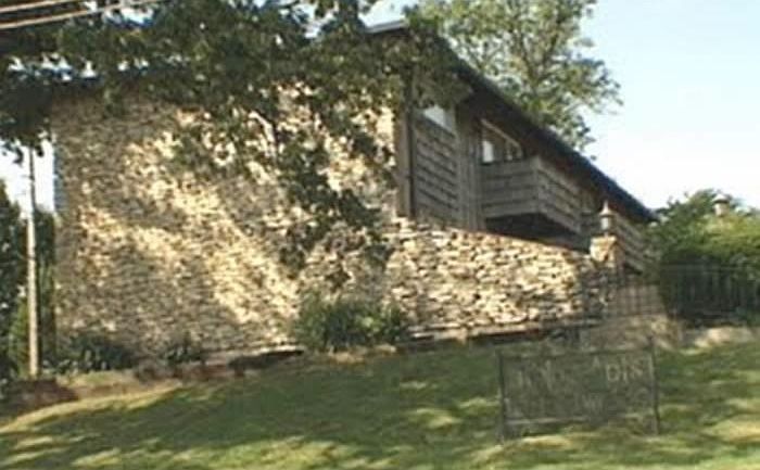 1st image of 130 Warner Ave