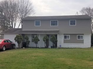 2 Joyce Ln, Commack, NY 11725