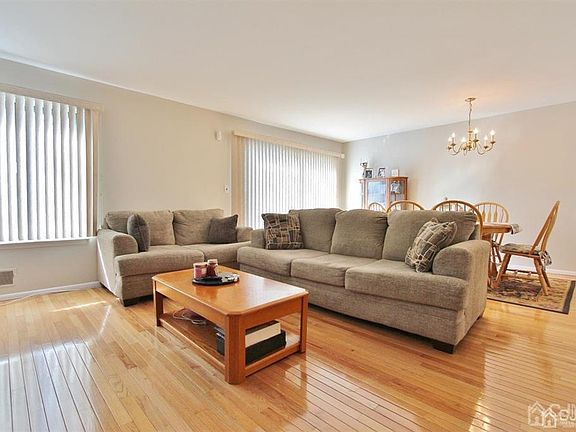 2nd image of 912 Merritt Dr APT E