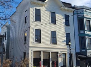 742 Warren St #2F, Hudson, NY 12534