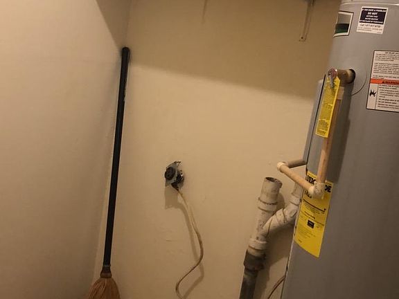 5th image of 412 Vine St