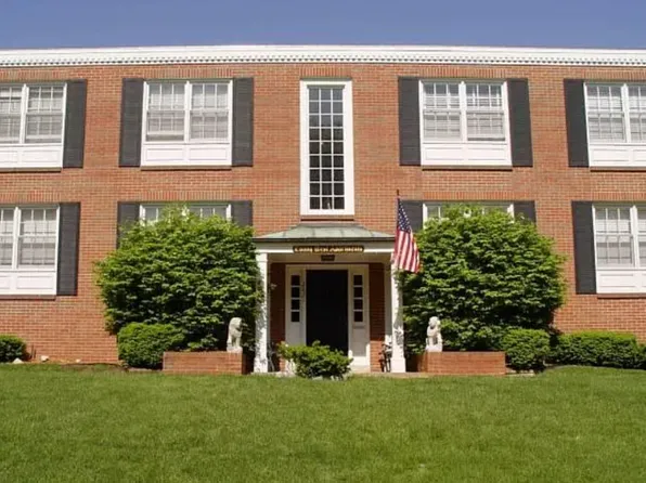 2821 Laclede Station Rd, Saint Louis, MO 63143