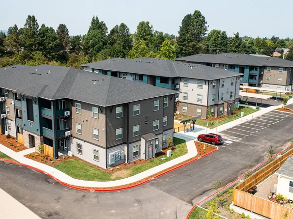 Crossings at Center Street