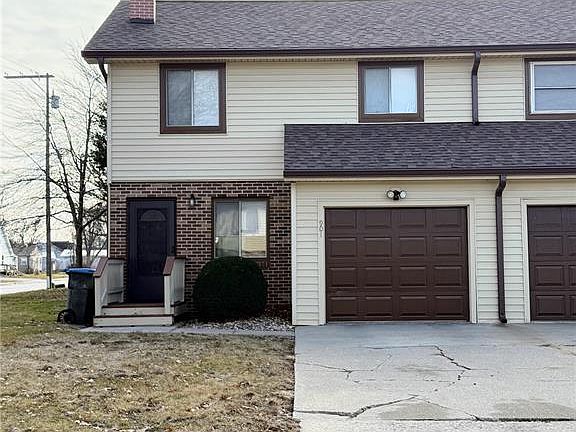 2nd image of 901 Sundown Dr