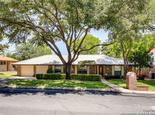 6011 Northgap St, Windcrest, TX 78239