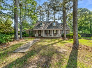 29 Leaf Ln, Hattiesburg, MS 39402