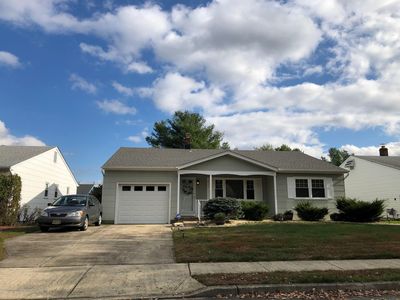 34 Oakfield Rd, Toms River, NJ, 08757