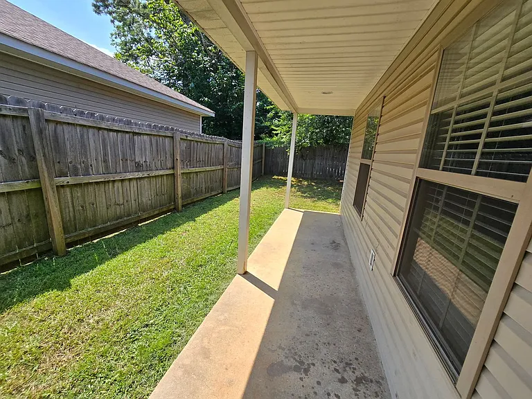 3513 Terrace Hill Ct — Photo 12