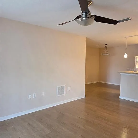 5824 Lake Pointe Village Cir #504 — Photo 19