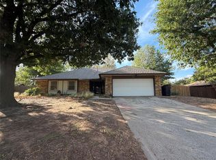 113 Lochwood Ln, Yukon, OK 73099
