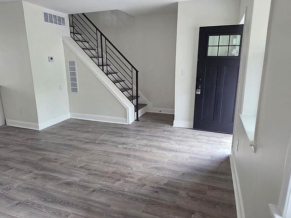 4th image of 2365 S 8th St