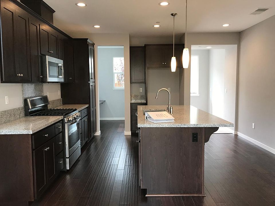 1st image of 36124 Windwood Ln