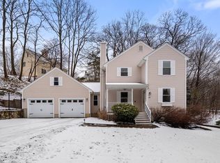 15 Hillside St, Framingham, MA 01701