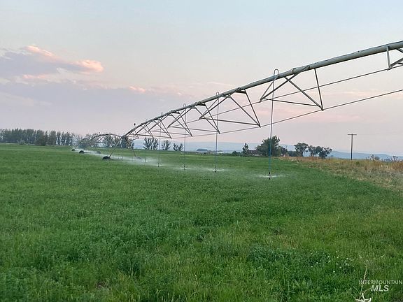 5th image of 3850 Greenfield Rd