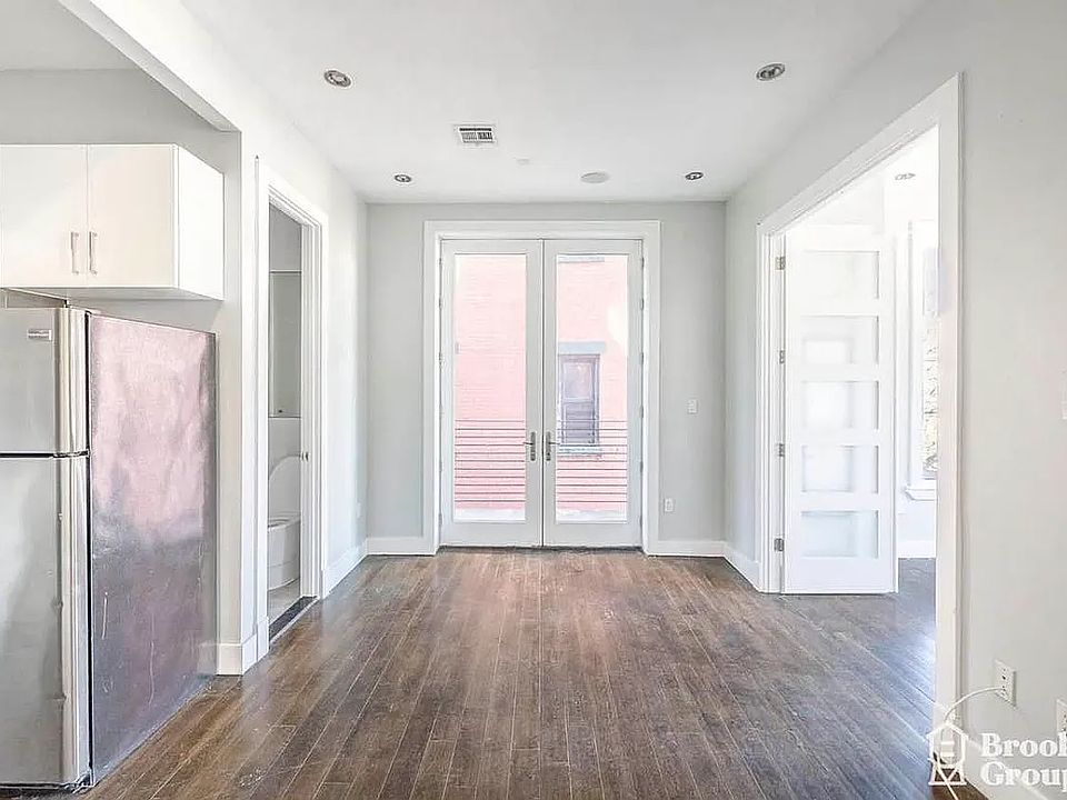 1st image of 129 Park Ave #2A