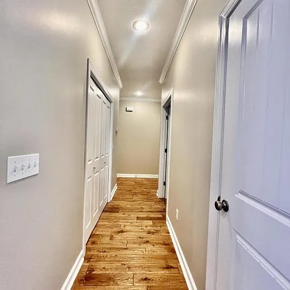 215 Savannah Dr — Photo 12