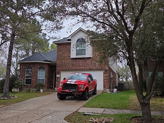 2nd image of 14302 Rolling Hills Ln