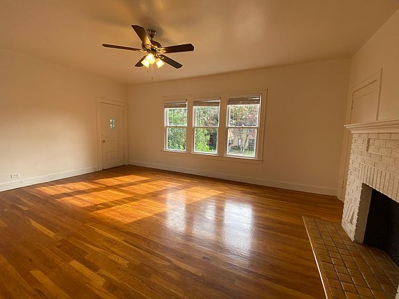3rd image of 237 E Lullwood Ave
