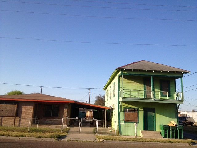 2nd image of 120 W Clark Ave