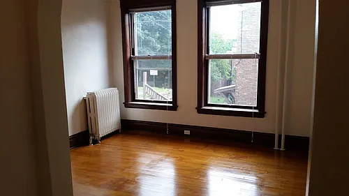 218 N 15th Ave E #2 Photo 1