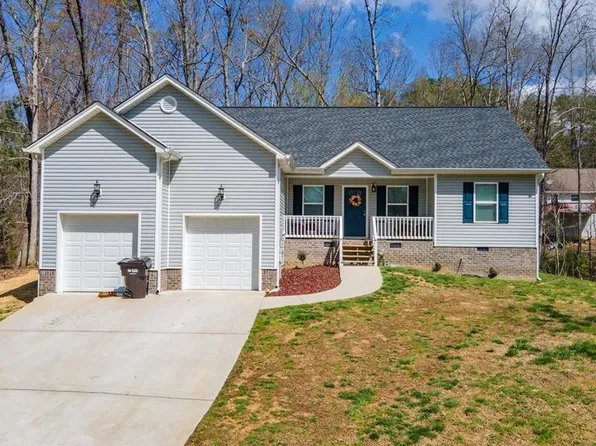 300 Georgetown Cir NW #30, Cleveland, TN 37312