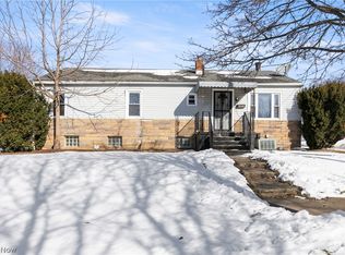 833 Triplett Blvd, Akron, OH 44306