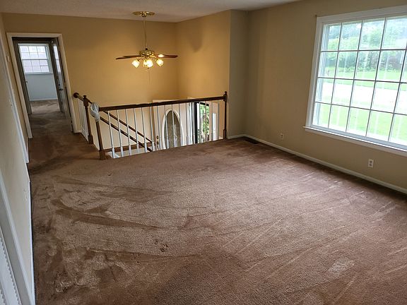 5th image of 629 Dutchmans Dr