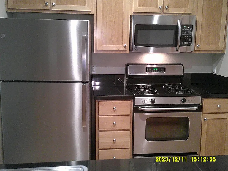 6298 SW Grand Oaks Dr #E301 — Photo 2