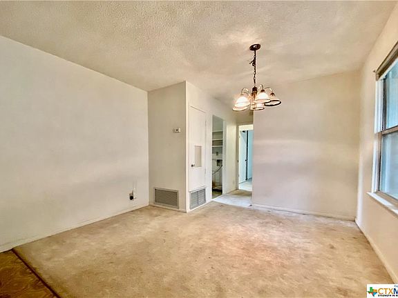 3rd image of 5915 Timberrock Dr