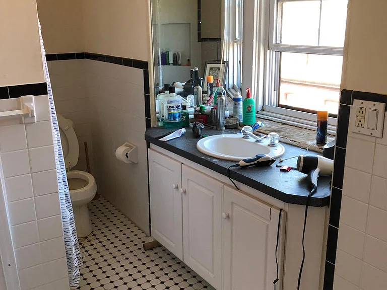 301 S 20th St #2E — Photo 10
