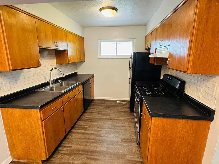 255 N Michigan St #90 — Photo 4