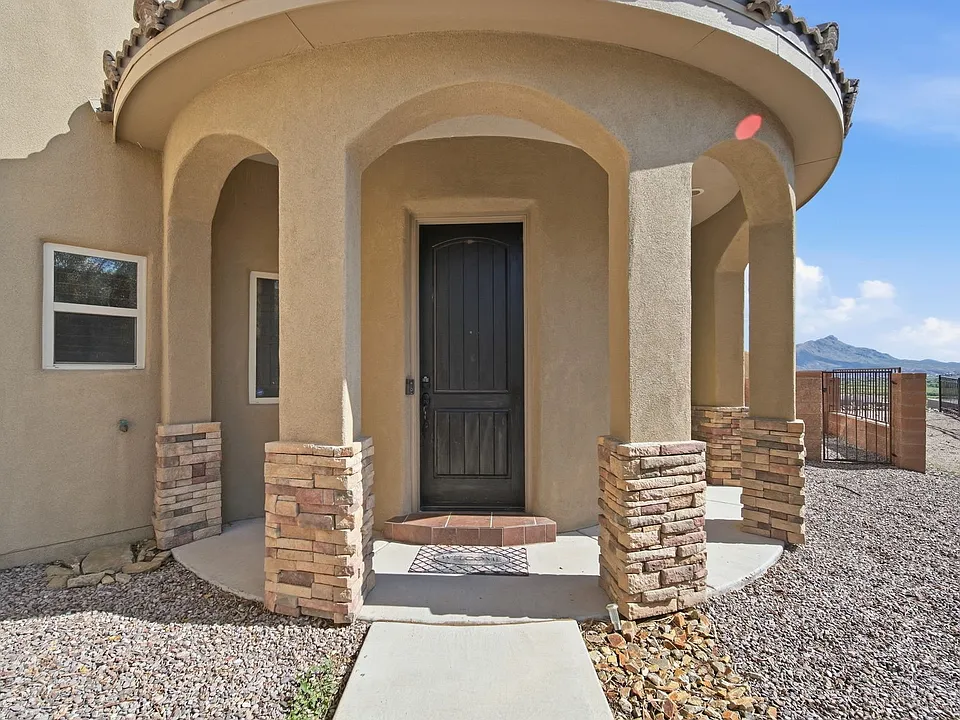 206 Tierra Verde Cir