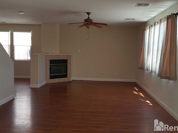 3rd image of 3326 Hillside Garden Dr