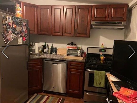 2nd image of 1804 Fairmount Ave #3R